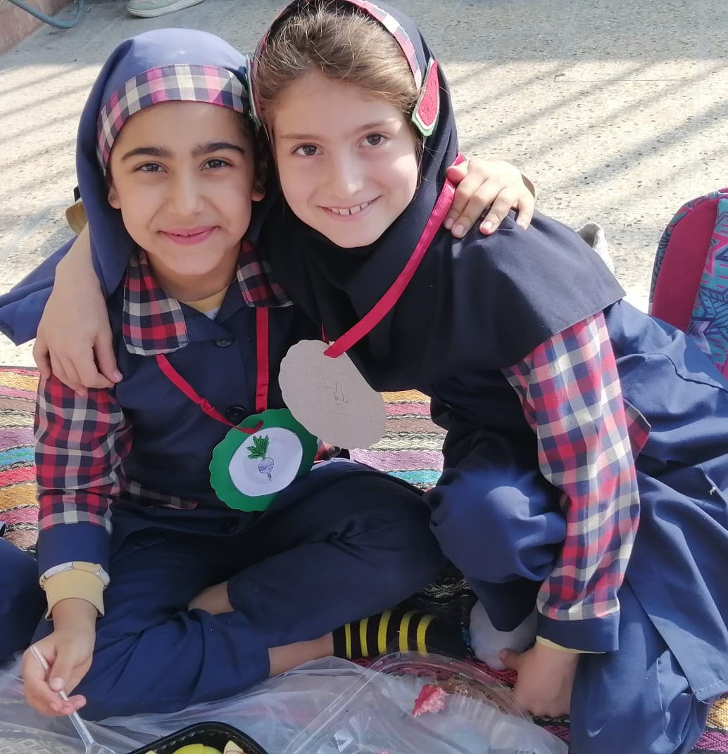 دانش آموزان